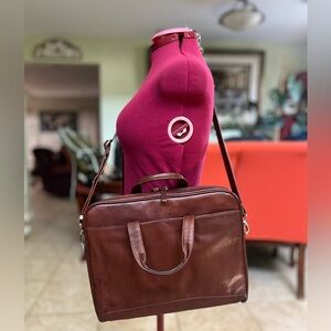 Osgoode Marley Messenger/Shoulder bag Genuine Leather in excellent condition